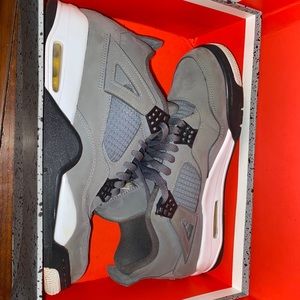 Meet your Posher, Conner